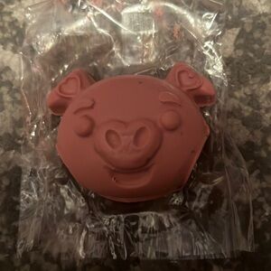 Lush cosmetics My Li’l Chia piglet